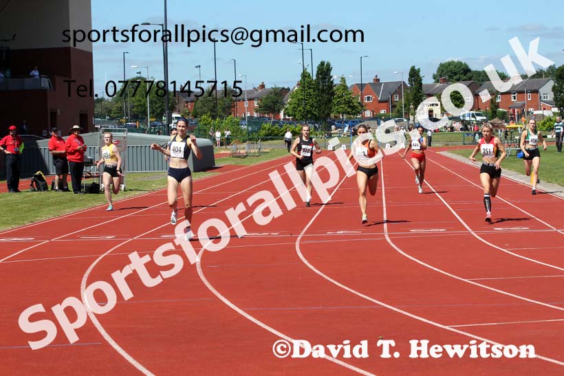 Womens under-20s 400 metres, 2021 Northern Senior and Under-20s Champs., Leigh. Photo: David T. Hewitson/Sports for All Pics